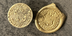 Siegelstempel Biene im Muster